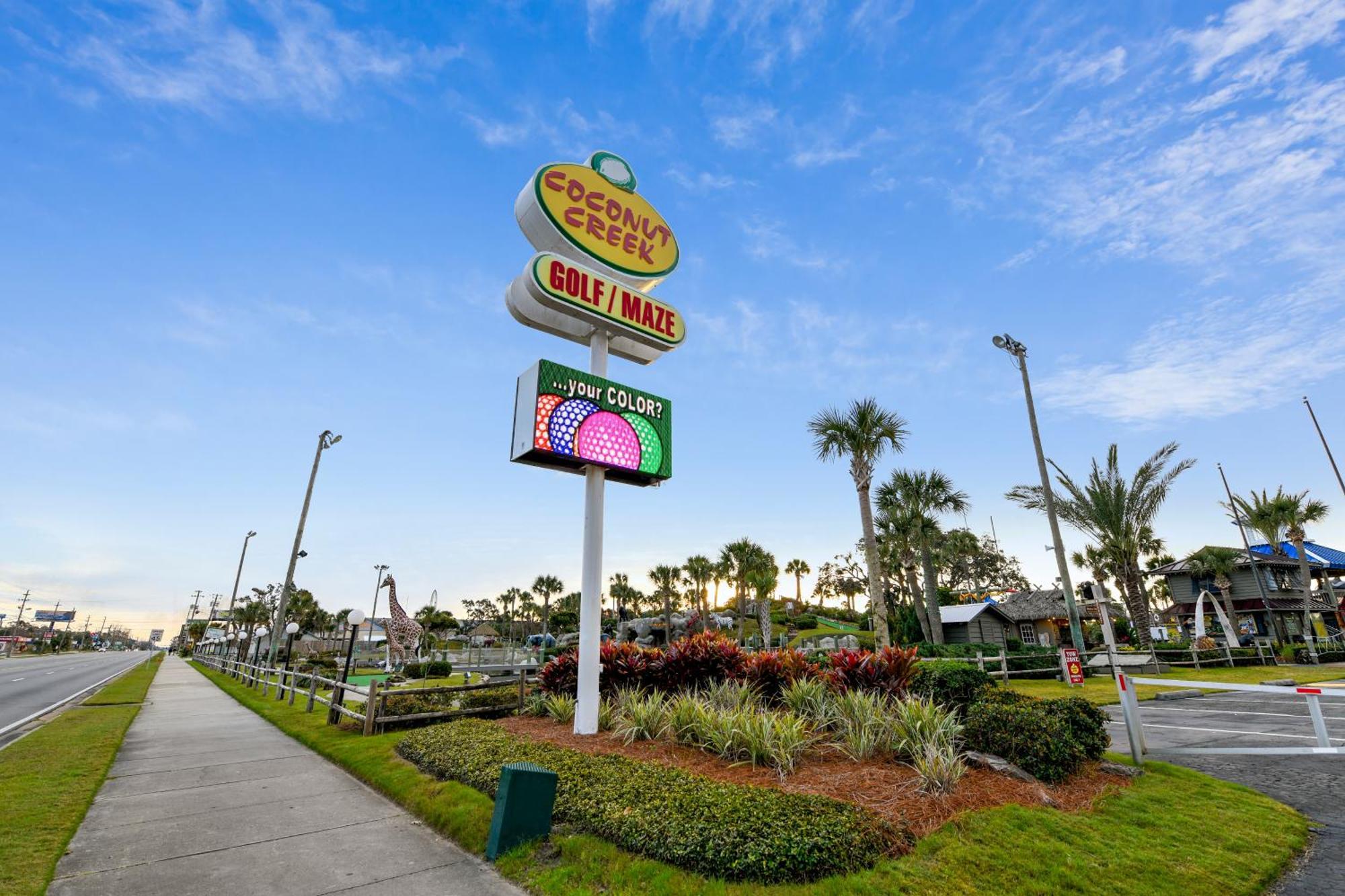 Emerald Beach #1227 By Book That Condo Panama City Beach Exterior photo